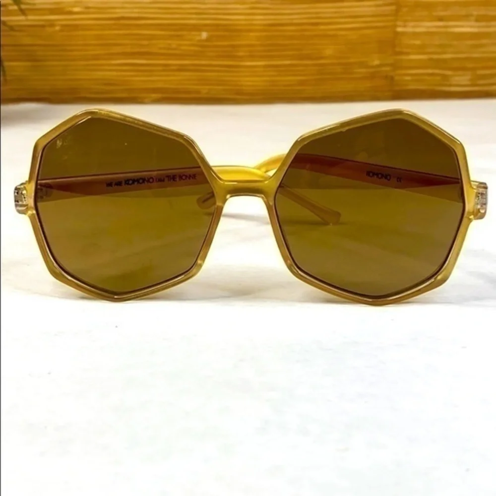 Komono Bonnie Sunglasses NEW oversized Clear Gold geometric